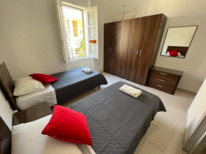 R1 Double room with private bathroom